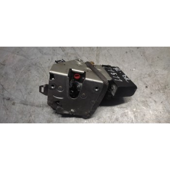 CERRADURA PUERTA TRASERA DERECHA 67118352165 4 PINS 