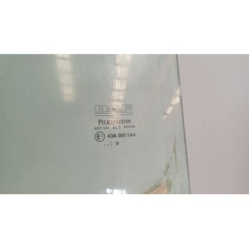 Recambio de luna delantera izquierda para daf serie xf105.xxx 12.9 diesel referencia OEM IAM 1284623  