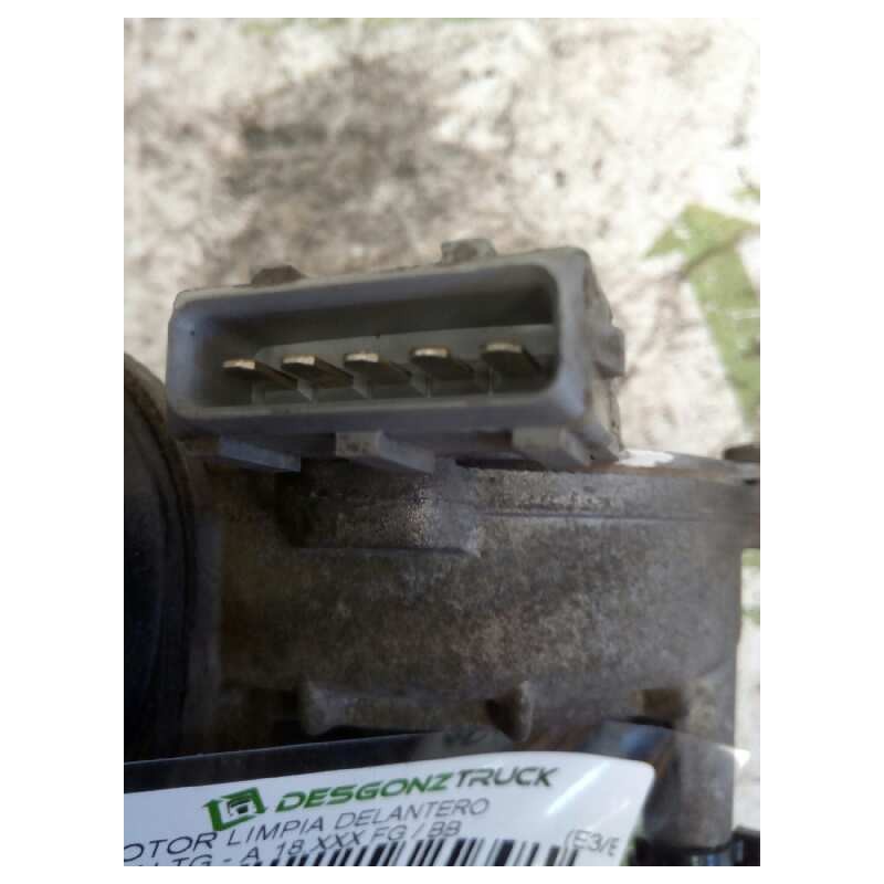 Recambio de motor limpia delantero para man tg - a 18.480 fg / bb (e3/e4) l referencia OEM IAM 81264016138 404933 VALEO - Blanco 4