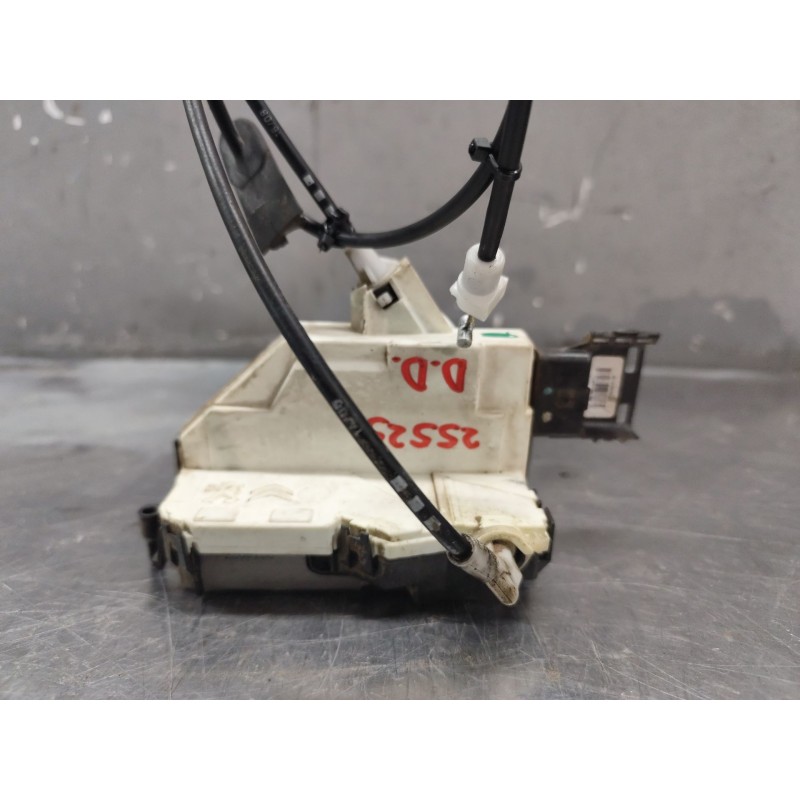 Recambio de cerradura puerta delantera derecha para peugeot 308 confort referencia OEM IAM 567153 A01547 - Blanco 2