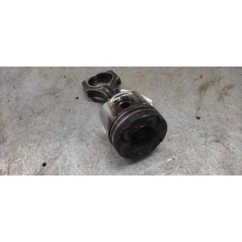 Recambio de piston para renault master ii phase 2 combi combi 2t8 l1 9 - plazas referencia OEM IAM - Blanco 4