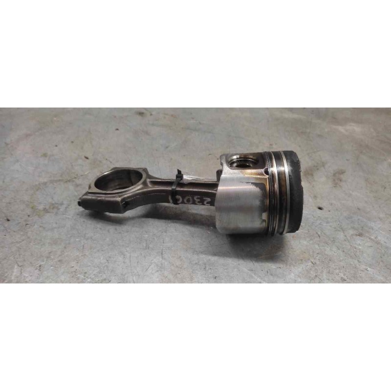 Recambio de piston para renault master ii phase 2 combi combi 2t8 l1 9 - plazas referencia OEM IAM - Blanco 5