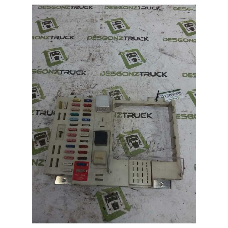 Recambio de caja reles / fusibles para man tg - a 18.480 fg / bb (e3/e4) l referencia OEM IAM 81254446074 - Blanco 3