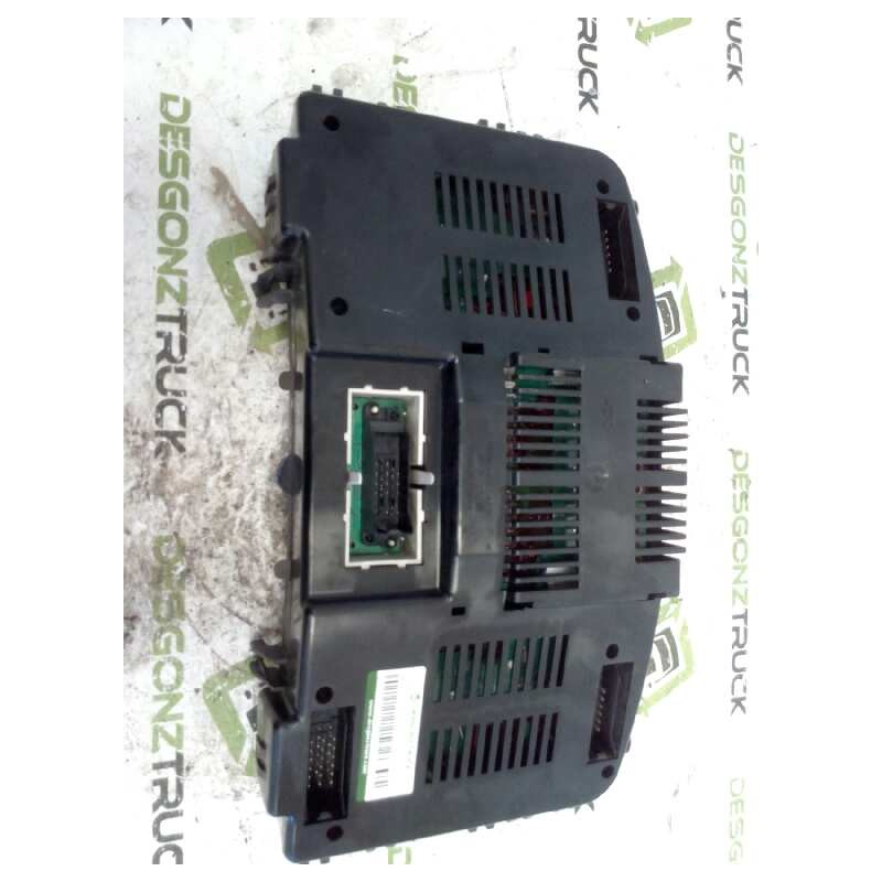Recambio de cuadro instrumentos para man tg - a 18.480 fg / bb (e3/e4) l referencia OEM IAM 81272026154 - Blanco 2