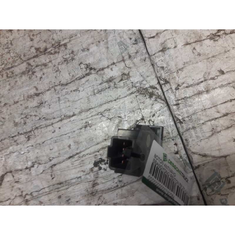 Recambio de boton antivaho para ssangyong rexton rx 270 full referencia OEM IAM 864W02500 5 PINS - Negro 2