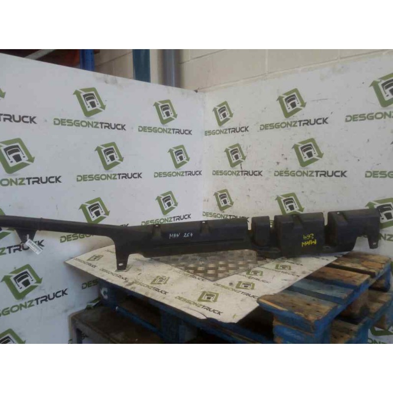 Recambio de deposito limpia para man f 90 19.242/262/292/302 fki batalla 3500 (19.242/262) gran espacio referencia OEM IAM 81264