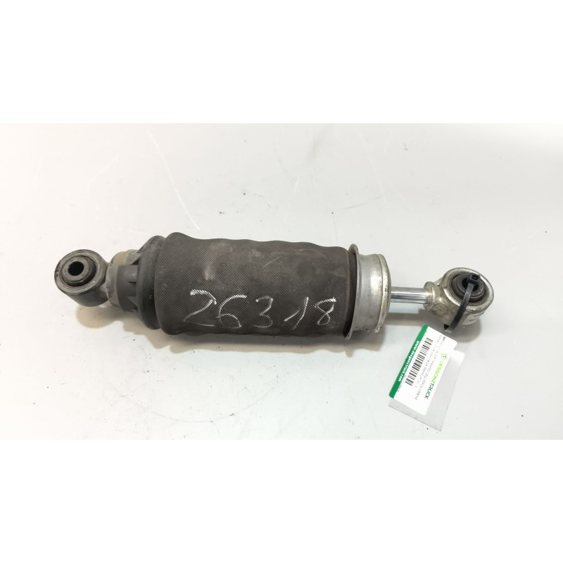 Recambio de amortiguador trasero izquierdo cabina para renault hr xxx.18/26 premium 01 referencia OEM IAM 5010228908 72170000204