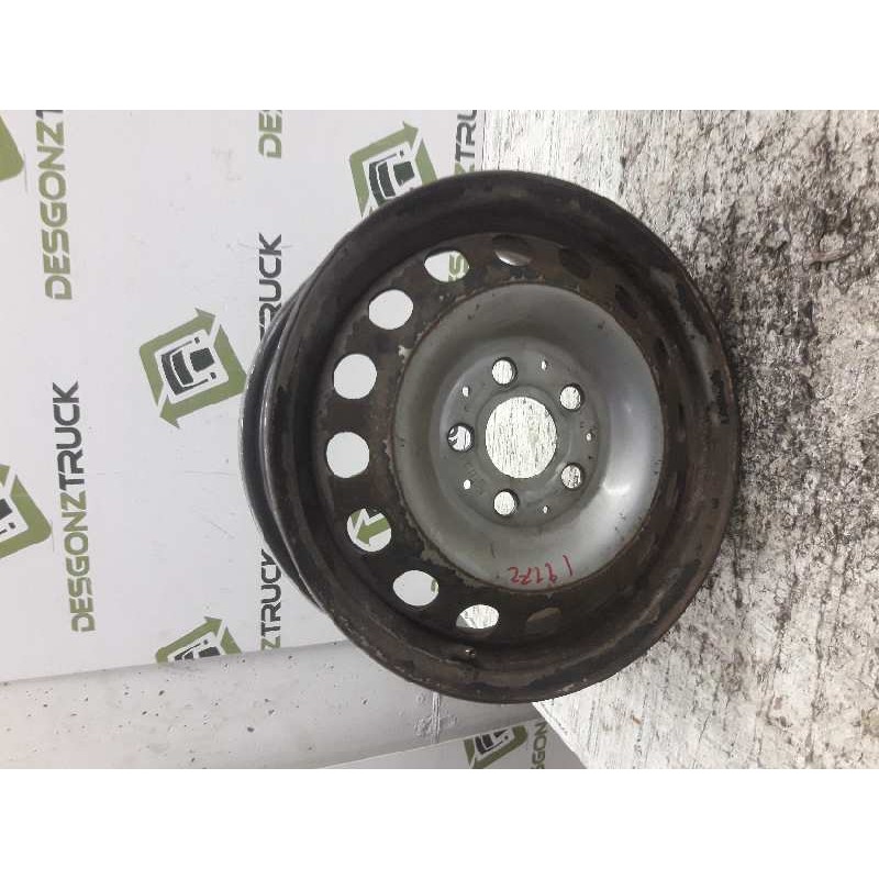 Recambio de llanta para mercedes-benz vito (w638) combi 108 d  (638.164) referencia OEM IAM  5 1/2J X 15 H2 ET60 15''-5 TORNILLO - Blanco