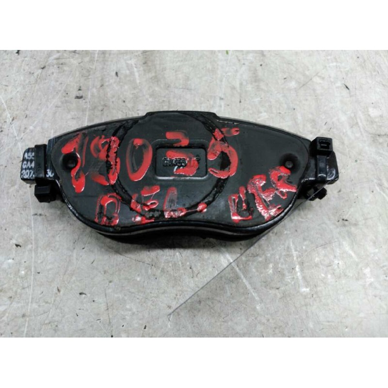 Recambio de pastillas de freno delanteras para fiat grande punto (199) 1.3 multijet sport (01.2007) referencia OEM IAM - Blanco 2