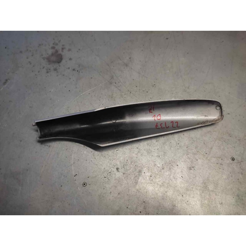 Recambio de moldura para peugeot 308 sw confort referencia OEM IAM 9682131977 BACA IZQUIERDA - Gris 3
