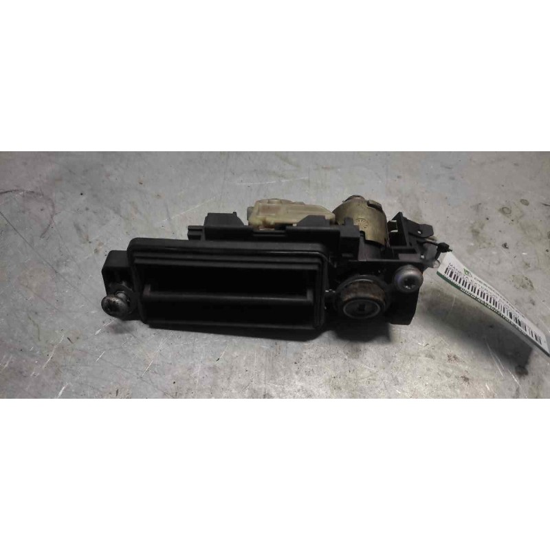 Recambio de maneta exterior porton para mercedes-benz clase c (w203) berlina 220 cdi (203.006) referencia OEM IAM  A2037500093 - Azul