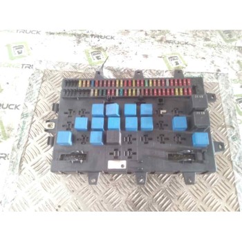CAJA RELES / FUSIBLES 5010428802 