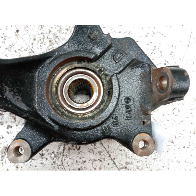 Recambio de mangueta delantera derecha para renault laguna ii grandtour (kg0) referencia OEM IAM 3