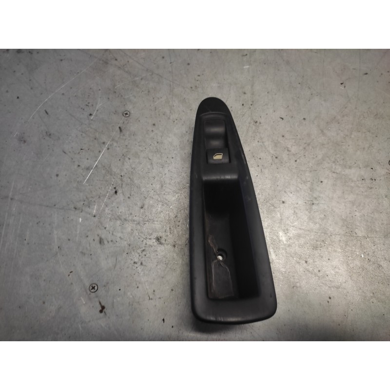 Recambio de mando elevalunas trasero derecho para citroën c4 berlina vtr plus referencia OEM IAM   4 PINS