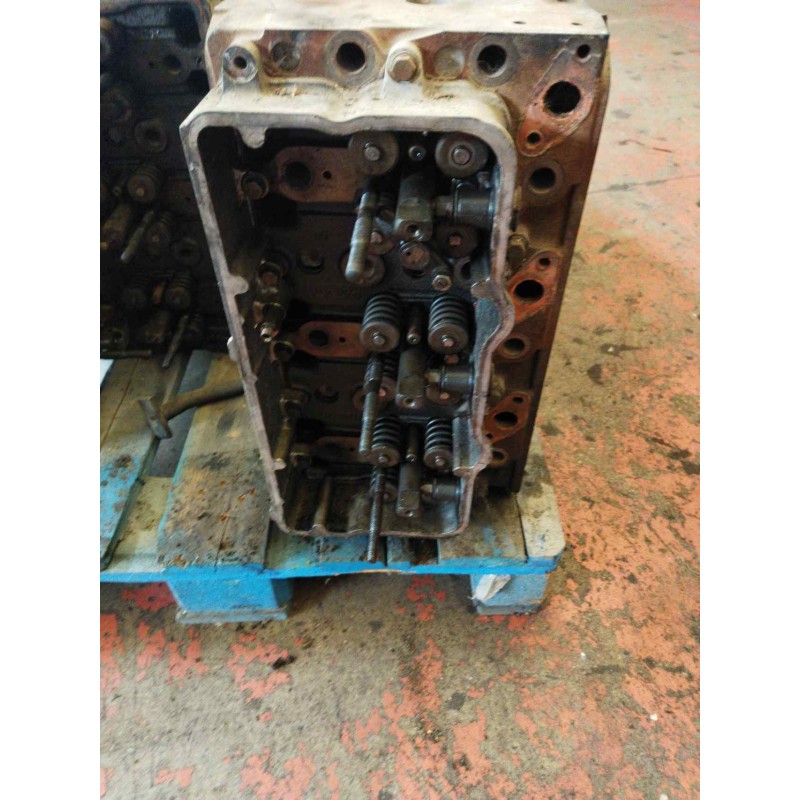 Recambio de culata para pegaso trucks serie 1200 1236 referencia OEM IAM   