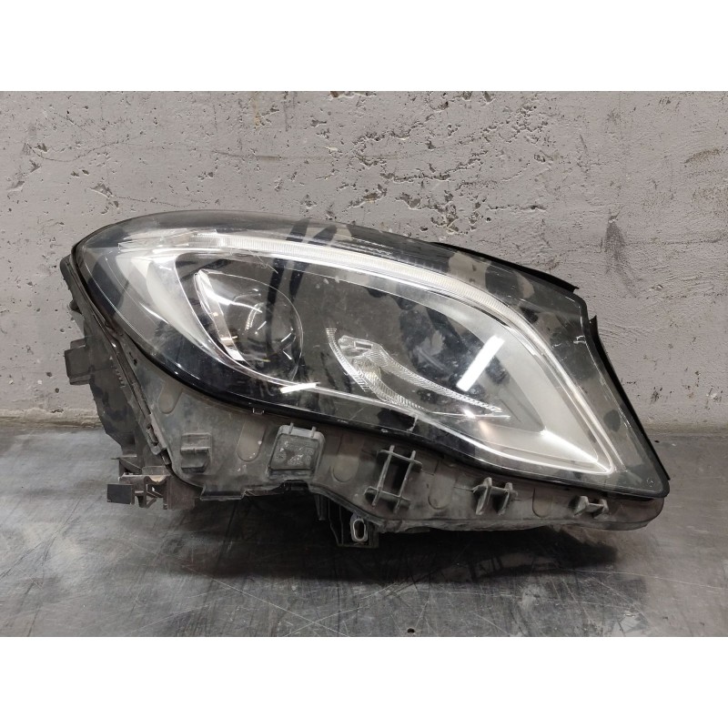 Recambio de faro derecho para mercedes-benz clase gla (x156) gla 200 (156.943) referencia OEM IAM A1569067000  