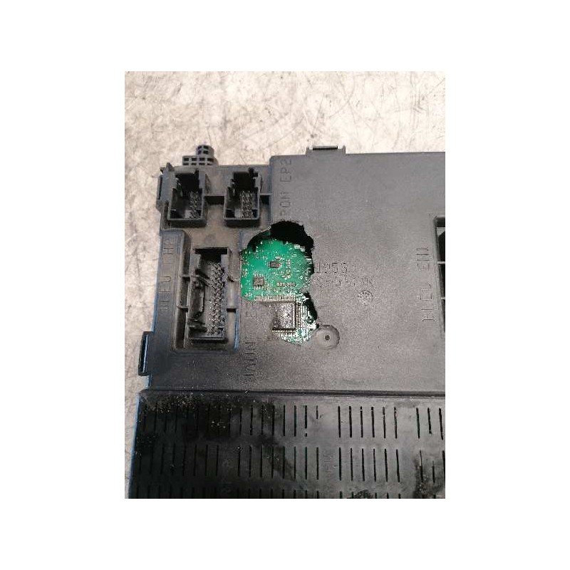 Recambio de caja reles / fusibles para citroën xsara berlina 2.0 hdi 66kw premier referencia OEM IAM 9650913880 16199401 BSI - Negro 3