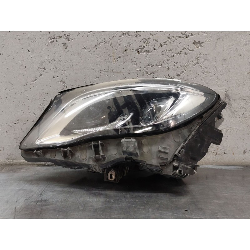 Recambio de faro izquierdo para mercedes-benz clase gla (x156) gla 200 (156.943) referencia OEM IAM A1569066900  