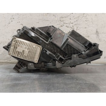 Recambio de faro izquierdo para mercedes-benz clase gla (x156) gla 200 (156.943) referencia OEM IAM A1569066900  