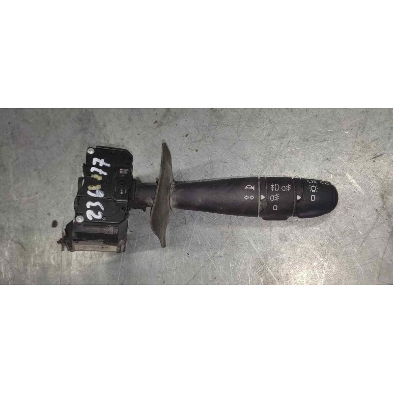 Recambio de mando intermitentes para renault master ii phase 2 combi kombi 2,8t l1 6pl. referencia OEM IAM  13 PINS 