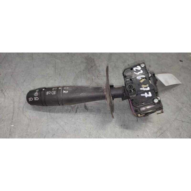 Recambio de mando intermitentes para renault master ii phase 2 combi kombi 2,8t l1 6pl. referencia OEM IAM  13 PINS - Blanco 2
