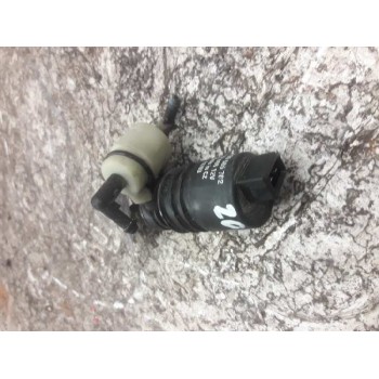 Recambio de bomba limpia para opel meriva blue line referencia OEM IAM 90585762 0020008 2 PINS