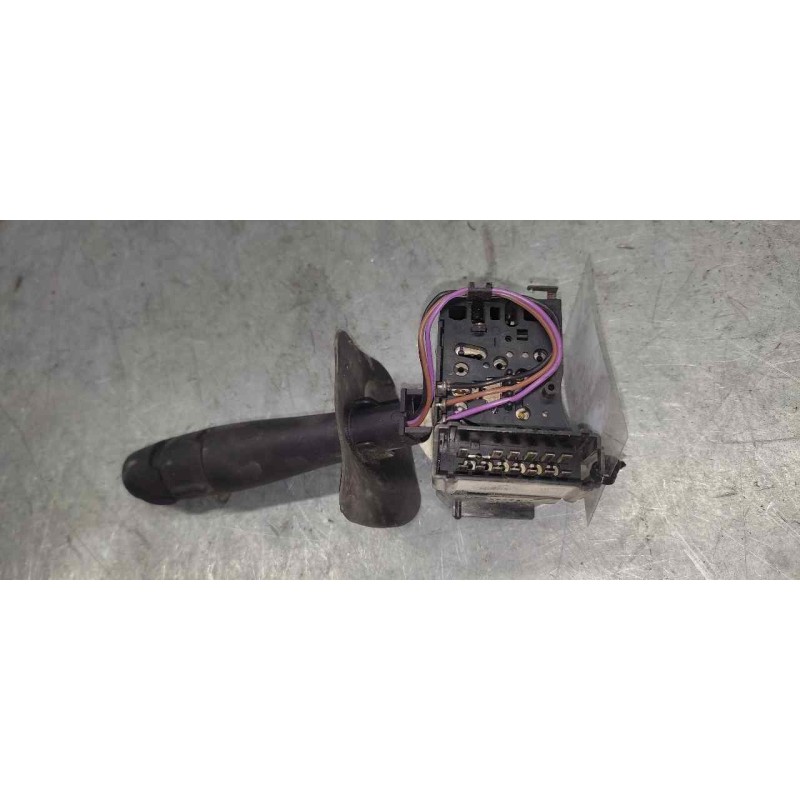 Recambio de mando intermitentes para renault master ii phase 2 combi kombi 2,8t l1 6pl. referencia OEM IAM  13 PINS - Blanco 3