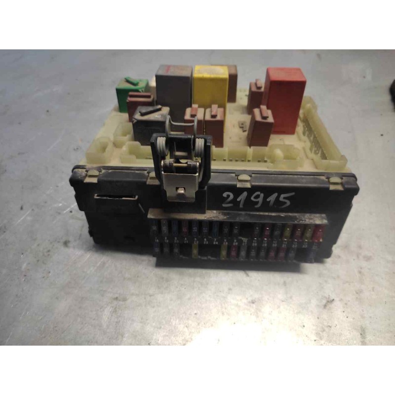 Recambio de caja reles / fusibles para ford escort berl./turnier básico berlina referencia OEM IAM - Azul 2