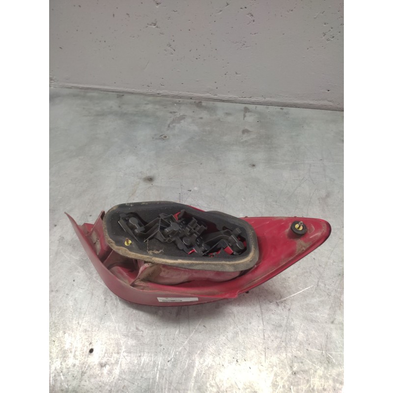 Recambio de piloto trasero derecho para peugeot 307 berlina (s2) 1.6 hdi referencia OEM IAM 2