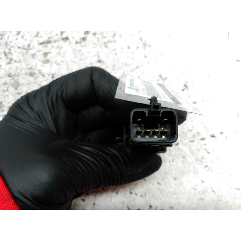 Recambio de interruptor para kia carnival ii 2.9 cdri ex referencia OEM IAM 2