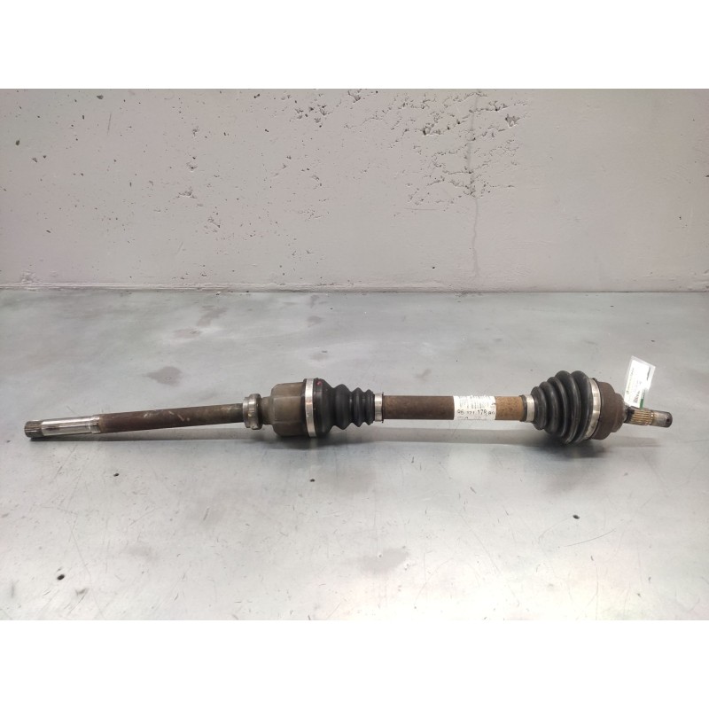 Recambio de transmision delantera derecha para peugeot 307 berlina (s2) 1.6 hdi referencia OEM IAM 9637117880  