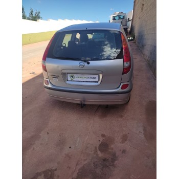 nissan almera tino (v10) del año 2005