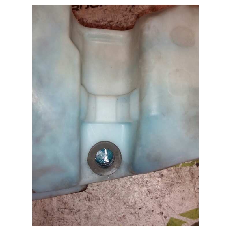 Recambio de deposito limpia para renault mascott fg 120. 35/55/65 cabina individual referencia OEM IAM 8200146985 - Blanco 4