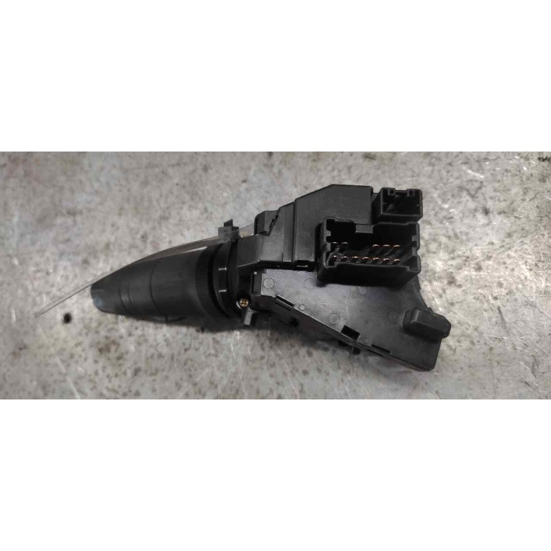 Recambio de mando intermitentes para nissan terrano/terrano.ii (r20) avenue referencia OEM IAM 255408H702 - Blanco 2