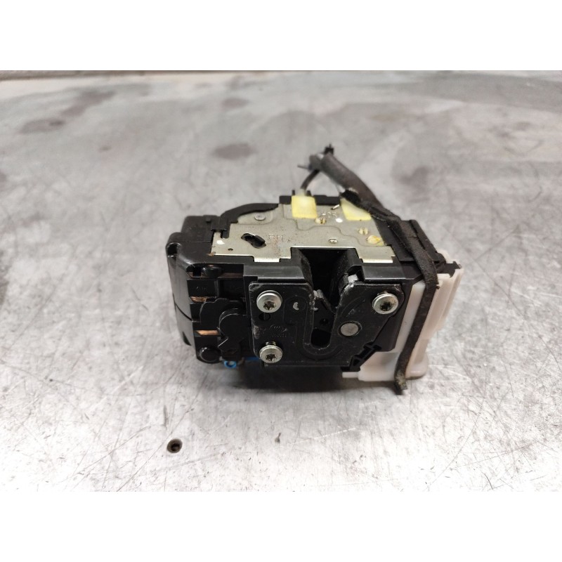 Recambio de cerradura puerta delantera derecha para hyundai i20 city s referencia OEM IAM 4 PINS  