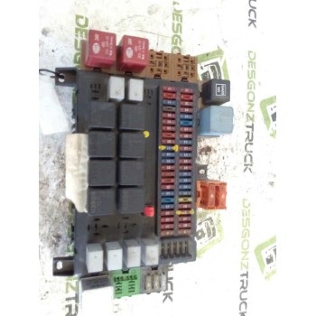 CAJA RELES / FUSIBLES 1333370 
