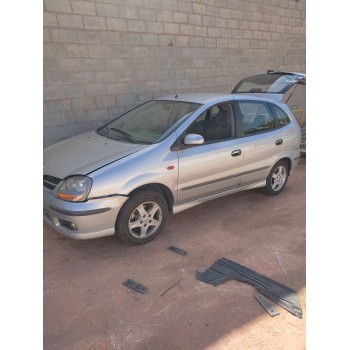 nissan almera tino (v10) del año 2005