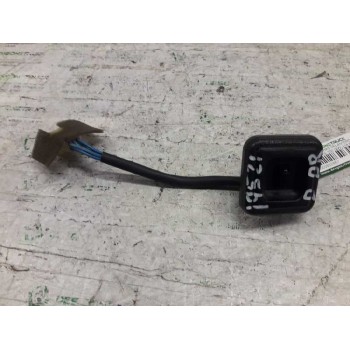 MANDO ELEVALUNAS DELANTERO DERECHO YUF10057LNF 