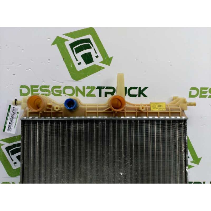 Recambio de radiador agua para fiat bravo (182) 1.6 16v / 16v 100 sx referencia OEM IAM - Blanco 2