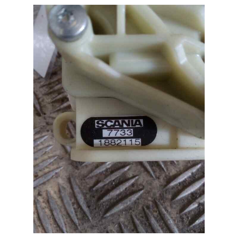 Recambio de palanca freno de mano para scania serie p/g/r (l-clase) fsa r450 (4x2)eb largo cr 19 a referencia OEM IAM 1882115 - Blanco 2