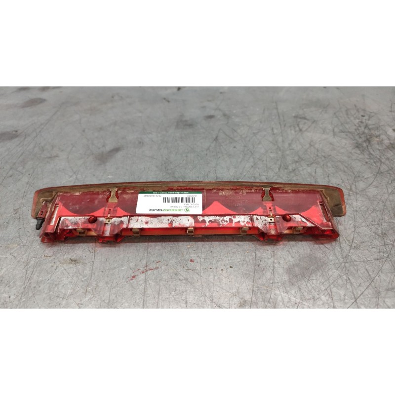 Recambio de luz central de freno para ford c-max 1.6 tdci cat referencia OEM IAM 7S7113A601BF - Blanco 2