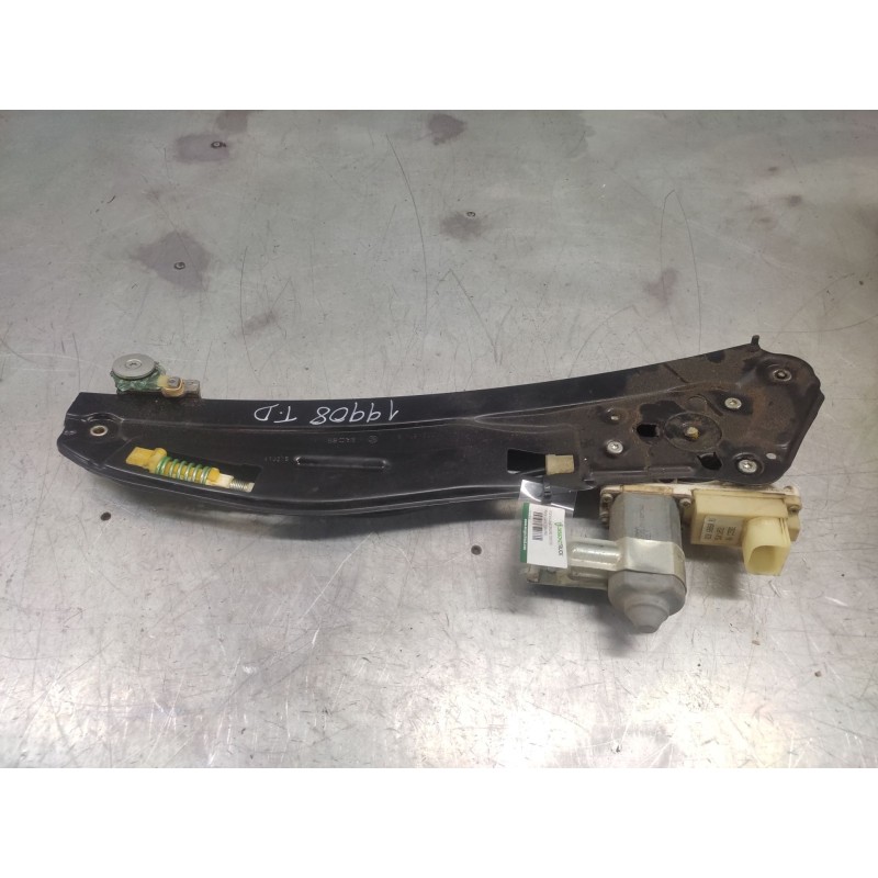 Recambio de elevalunas trasero derecho para bmw serie 7 (e65/e66) 730d referencia OEM IAM  9 PINS 