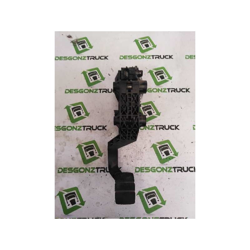Recambio de pedal acelerador para scania serie p/g/r (l-clase) fsa 440 (4x2) eb largo cr 19 a referencia OEM IAM 1753411 - Blanco