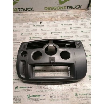 Recambio de guarnecidos consola de mandos para renault scenic ii adventure by coronel tapiocca referencia OEM IAM 8200140713  