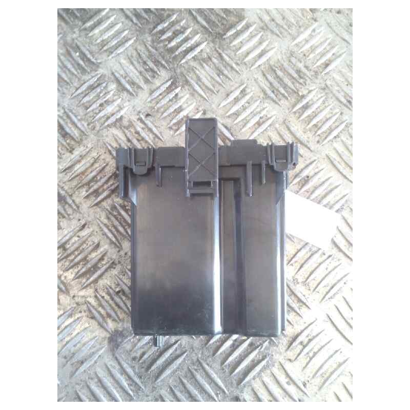 Recambio de modulo electronico para renault serie t fg 4x2 cabina high-sleeper referencia OEM IAM 22286187 7422286187 - Rojo 2