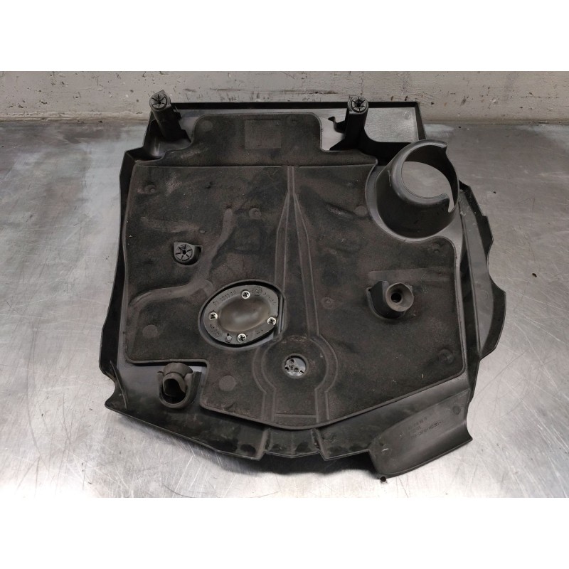 Recambio de tapa motor para mercedes-benz clase gla (x156) gla 200 (156.943) referencia OEM IAM 4