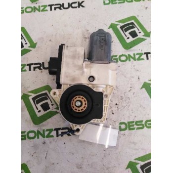 Recambio de motor elevalunas delantero izquierdo para man tgx 18.xxx 12.4 diesel referencia OEM IAM 81286016137  