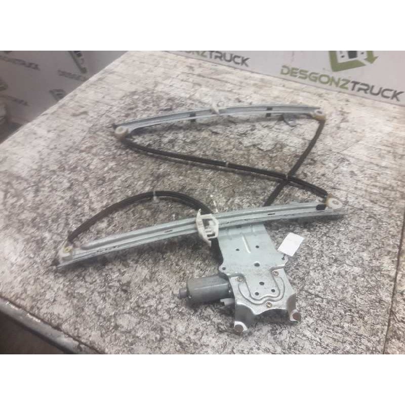 Recambio de elevalunas delantero derecho para citroën xsara picasso 1.6 hdi 110 exclusive referencia OEM IAM 0130821762 2 PINS 2