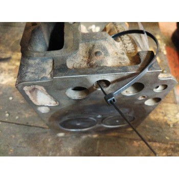 Recambio de culata para mercedes-benz mk / om 422 1726 bm 652 l (largo) referencia OEM IAM 4030161701  