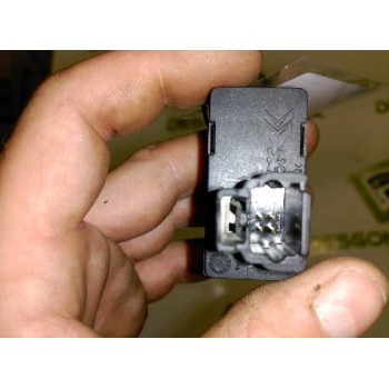 Recambio de mando elevalunas delantero derecho para peugeot 307 (s1) 2.0 hdi fap cat referencia OEM IAM 96351625XT  